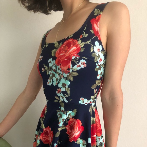 Floral Mystic Dress - Picture 6 of 6